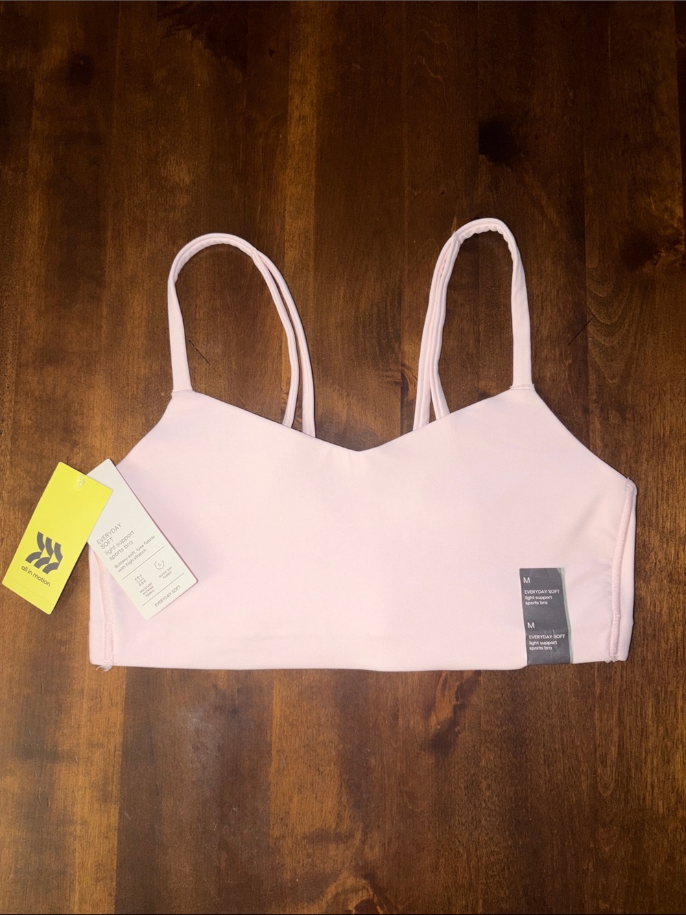 All in Motion Light Pink Everyday Soft Seamless Women’s Sports Bra NWT Medium